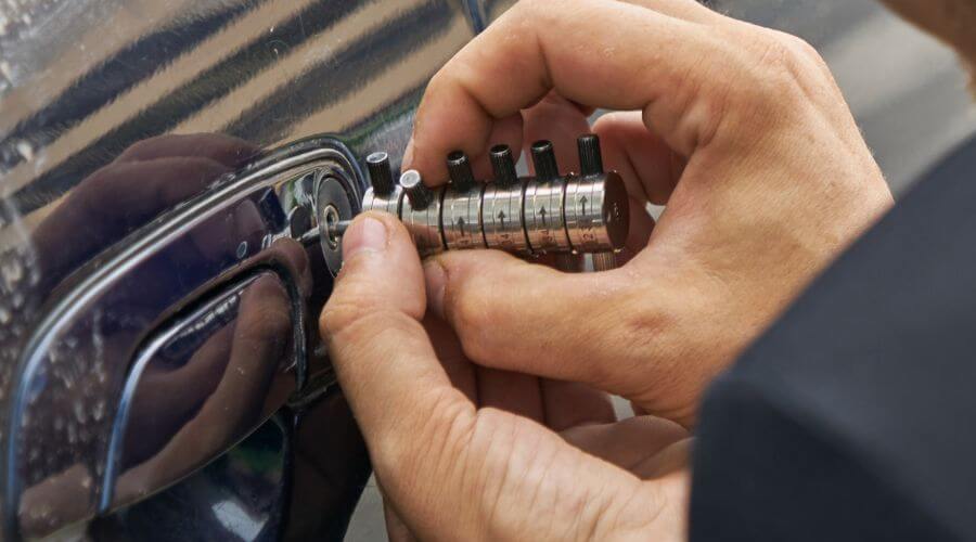 Professional New roof installation in Aurora, KS